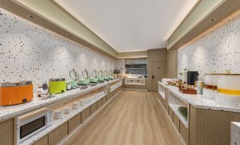 Liyi Hotel (Chongqing Bishan CBD Financial Street Xiuhu Park Branch)