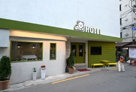 RioHotel 回基駅周辺のホテル