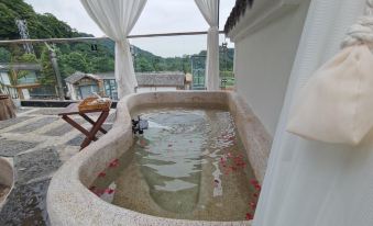 Huaxuan Hot Spring Hotel,Qingcheng Mountain