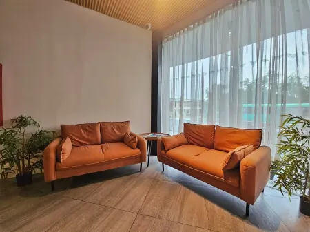 Terra Hotel Kawit Отели рядом с достопримечательностью «Island Cove Resort»