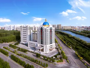 Lanou International store in Beihu Park.