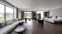 Genhe Aoluguya Right Bank Resort Hotel Các khách sạn ở Căn Hà