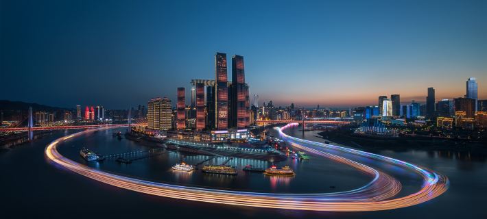 Chongqing Liberation Monument, Hongya Cave, BERKIN. Baili Jin Skyview Riverfront Hotel. Hotéis em Xunquim