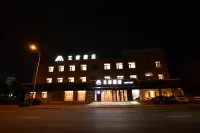 如家艾扉飯店（大連旅順大商新瑪特店） 大連外國語大學(旅順校區)附近的飯店