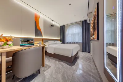 Shuqi Hotel (Taiyuan Changfeng Street Metro Station North American Xintiandi Branch) Hotels near VERO MODA