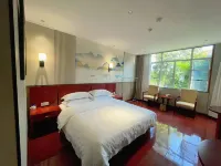 Wenfeng Hotel (Liaohe East Road)