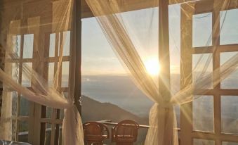 4000Dao - A Hilltop Hideaway & Experience