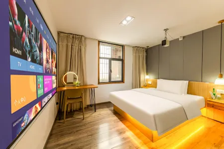 Yunqian Inn (Wuhan Yellow Crane Tower) Отели рядом с достопримечательностью «Wuhan Yangtze River Bridge»