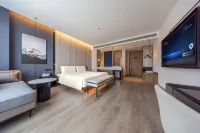 Xuzhou Medical University Subway Station Heping Avenue Atour Hotel