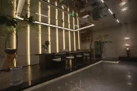 格爾木體育中心雲朵飯店