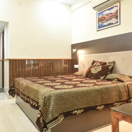 Munish Resorts