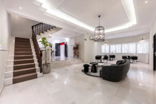 8 Concordia by YourSuperHost Hotels near Waterfall Shree Muniswarar Temple