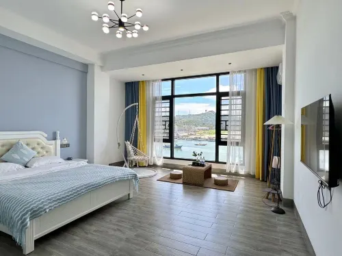 Mountain and Guesthouse