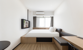 CJIA Apartment (Shanghai Changzhong Road Subway Station)