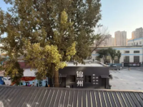 Jinzhou Yunxi Hotel (Donghu Park Branch)