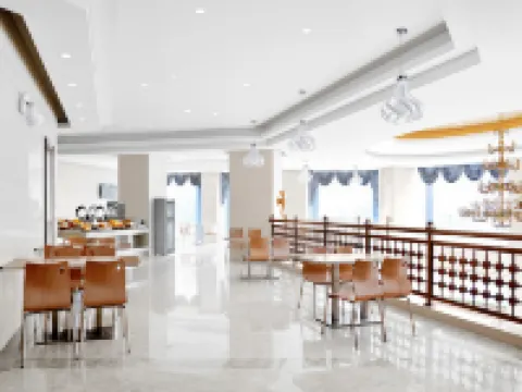 ‌Haotai Hotel (Dawu Experimental Secondary School, Central Bus Station) Hotel di Dawu