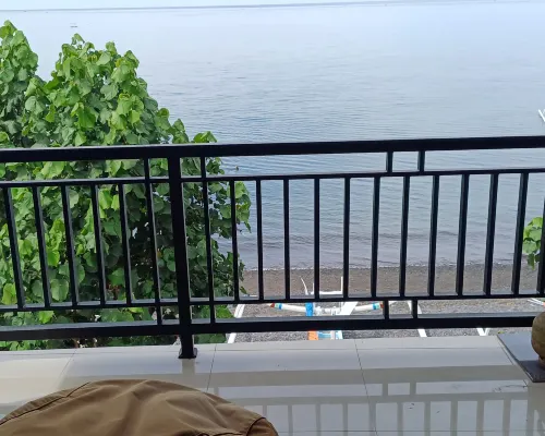 Amed Sari Beach Guesthouse Отели рядом с достопримечательностью «Пляж Амед»