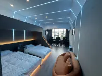 JY · E-Sports Hotel - صديق للحيوانات الاليفة