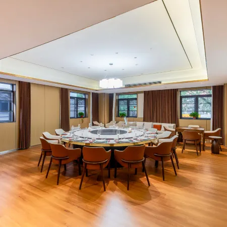 Longjing Yingxiang Homestay Collection (Qianshan Xuehu Store)