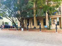 Xinping Jiasa Bosen Holiday Hot Spring Hotel - parkir