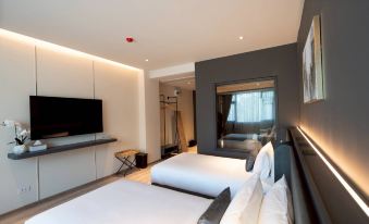 The Clover Hotel
