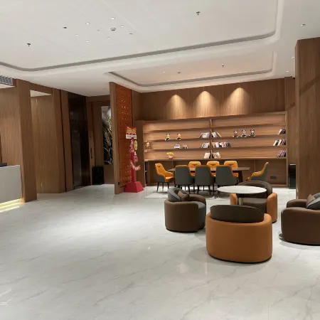 Junyue Hotel (Liannan Shunde Plaza)