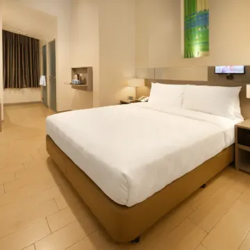 Go Hotels Ortigas Center Manila Hotel dekat Stasiun MRT Shaw Boulevard