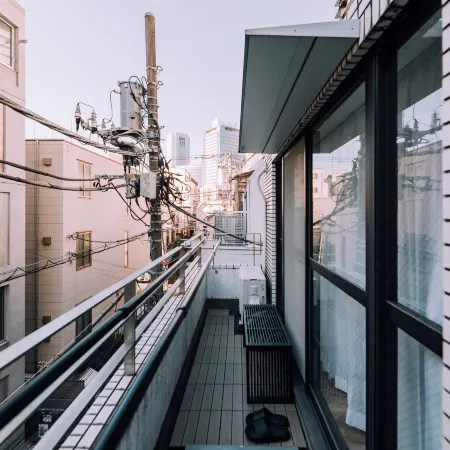 Showa Bloom Shinjuku _Minimalist