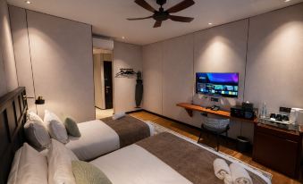 Carnarvon Suites