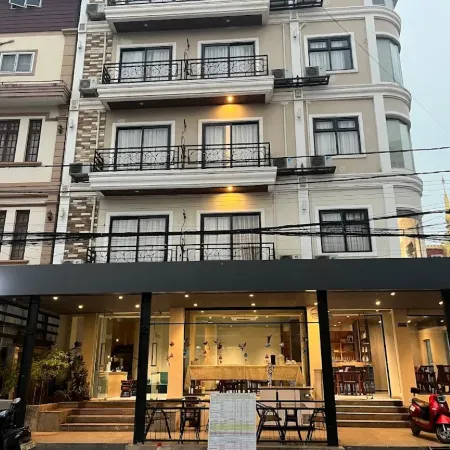 Lucie Hotel
