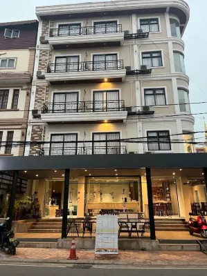 Lucie Hotel โรงแรมใกล้วัดอ๋องทูมหาวิหาร