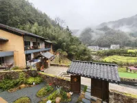 Yunxi Homestay (Yangmingshan National Forest Park) - vue sur la montagne