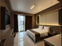 Lufeng Hotel - parcheggio