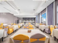 IU Hotel (Chifeng Hongshan Pedestrian Street)