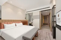 Shangqiu Zhongtai Maison New Century Hotel