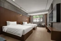 Urba Hotel (Kangding Love Song Square)