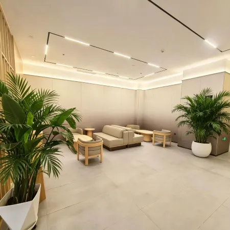 Bolan Hotel (Ningbo Railway Station Tianyi Pavilion)
