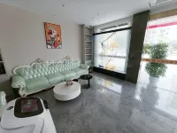 Huanjiang Huayi Hotel