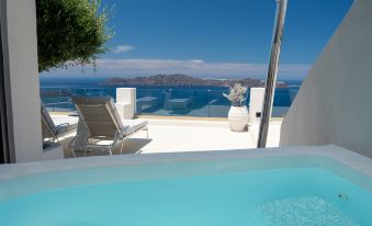 Sun Rocks Boutique Hotel | Caldera View Suites & Sunset Dining Experience