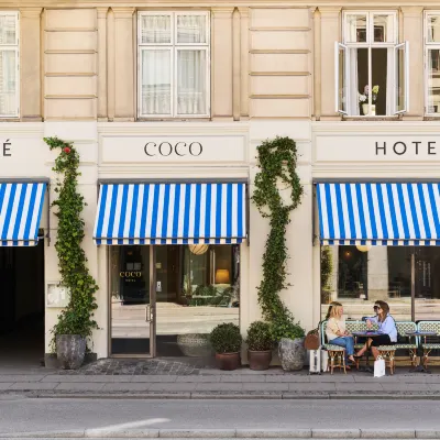 Coco Hotel Hotels near H.C. Andersen Statue