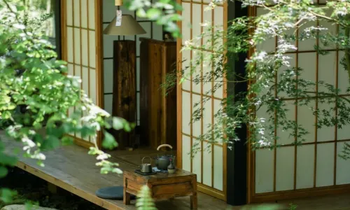 Qingcheng Mountain is not staying. Jiuzhi Forest Private Tang Homestay