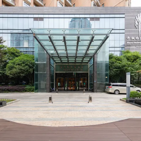 Royal Suites & Towers Wuhan