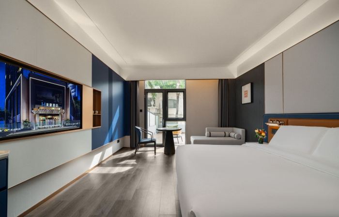 Mehood Hotel (Foshan Qinghui Garden Daliang Hua'gai Road Commercial Pedestrian Street Branch)