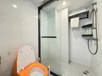 遇見·城市景觀·投影輕奢公寓（南寧民族大學相思湖校區店） - 2 星級