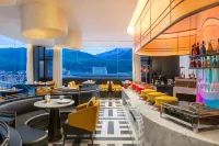Holiday Inn Express Ganzi by IHG - Parkplatz