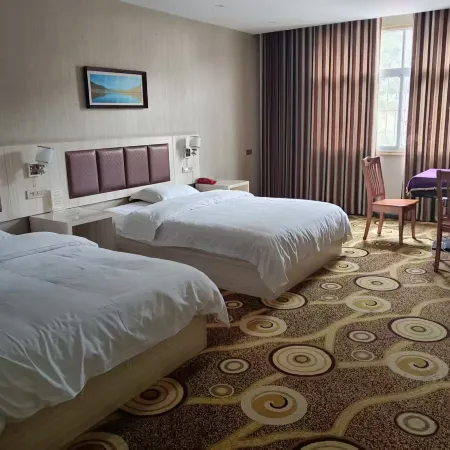 Baokang Jiayuan Grand Hotel