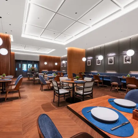 Tianjin Wudadao Haihe IntercityHotel