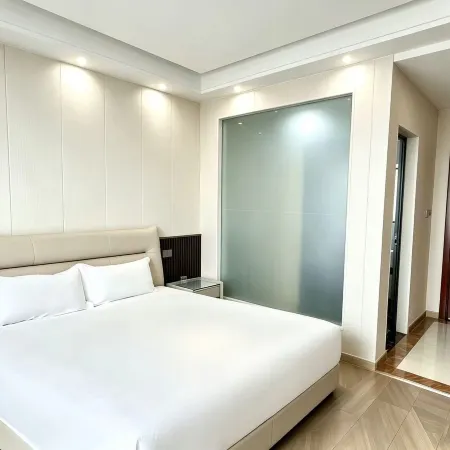 Hongrui Hotel