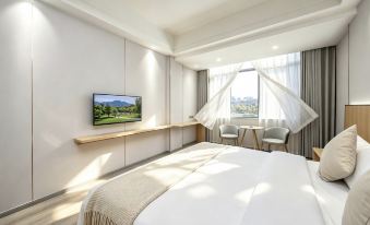 YUN BO LIGHT LUXURY HOTEL