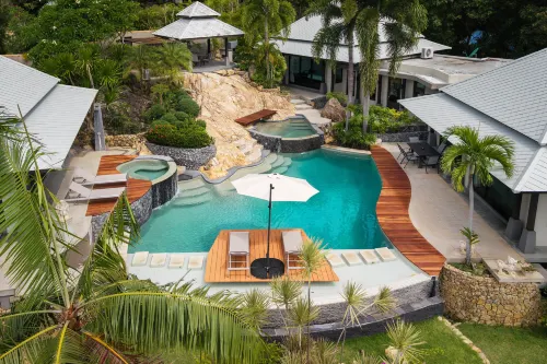 [NEW] HiNSAMAAN Pool Villa, 3 BDR, 4BA - Bãi đậu xe